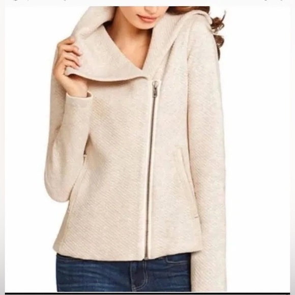 CAbi Ryder Cream Moto Jacket #913 Quilted Cotton Minimalist Neutral Size M EUC - Picture 3 of 11